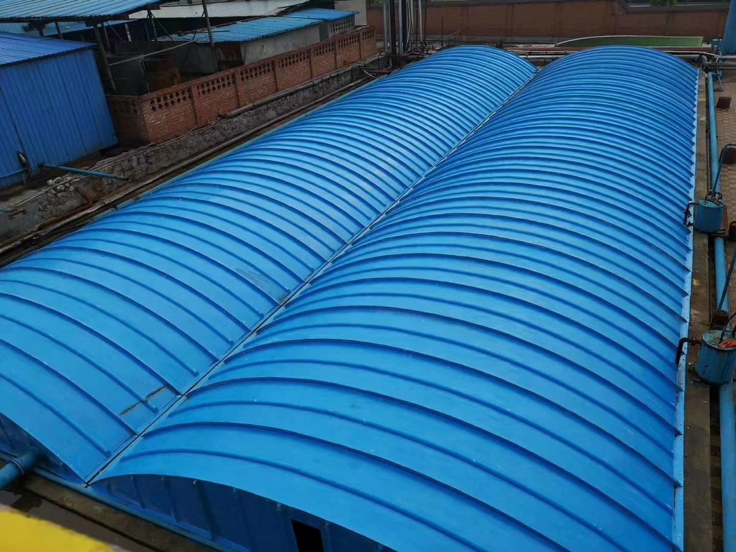 玻璃钢拱形盖板的制作及检修